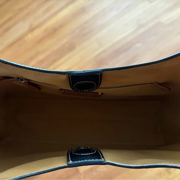 COACH CARGO HOBO BAG - Picture 7 of 8